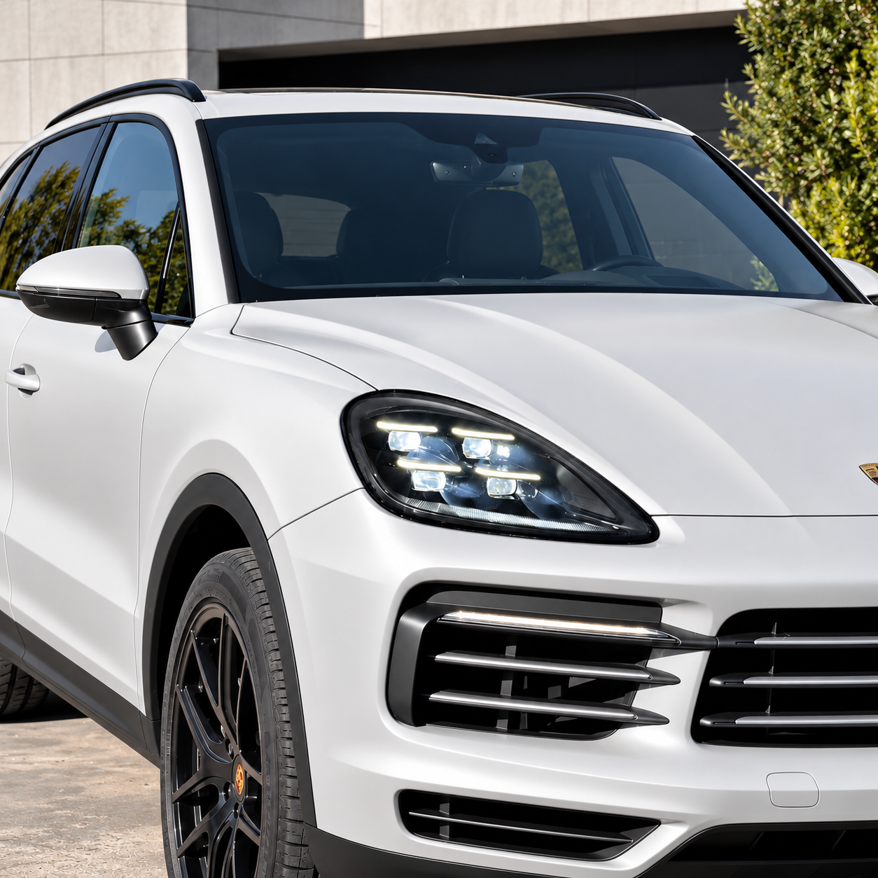 Matte white Porsche Cayenne 9Y0 2019–2023 with 2024-style LED headlight upgrade